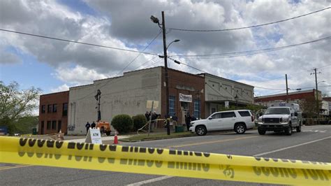 High school star among 4 slain in Alabama party shooting